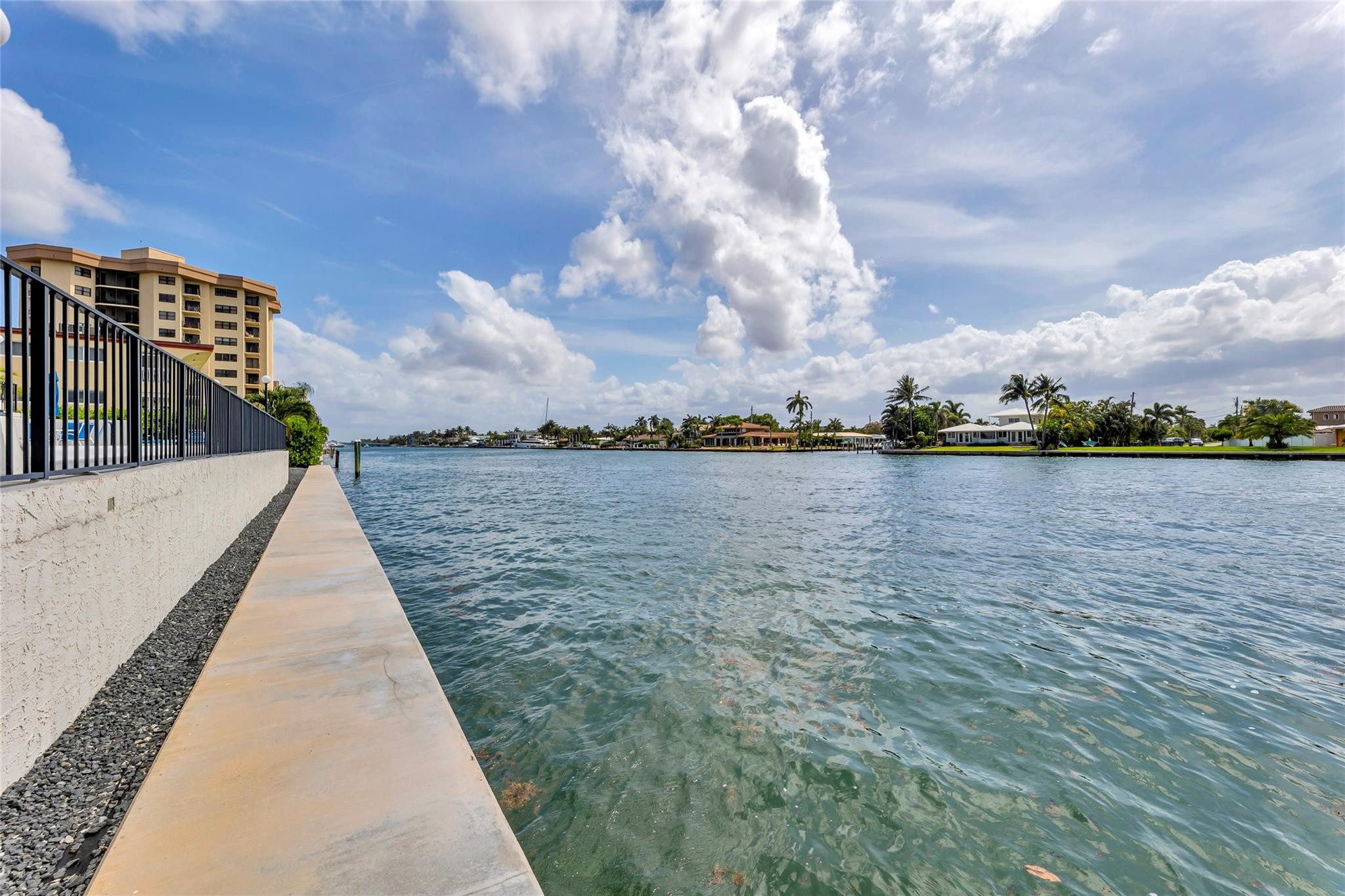 Silver Thatch Intracoastal - Residential