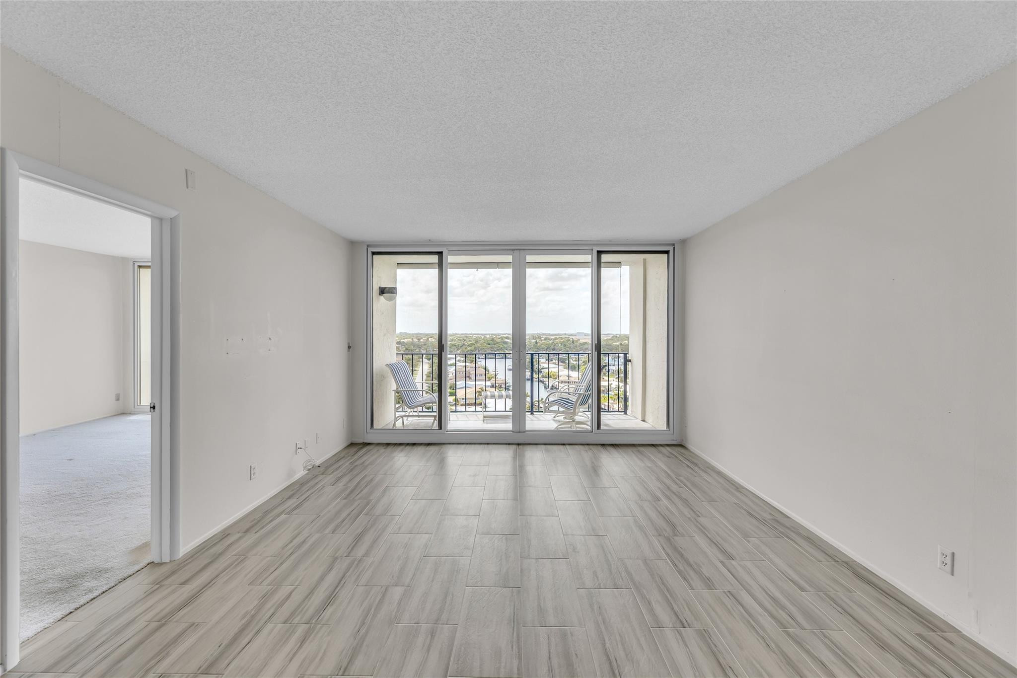Silver Thatch Intracoastal - Residential