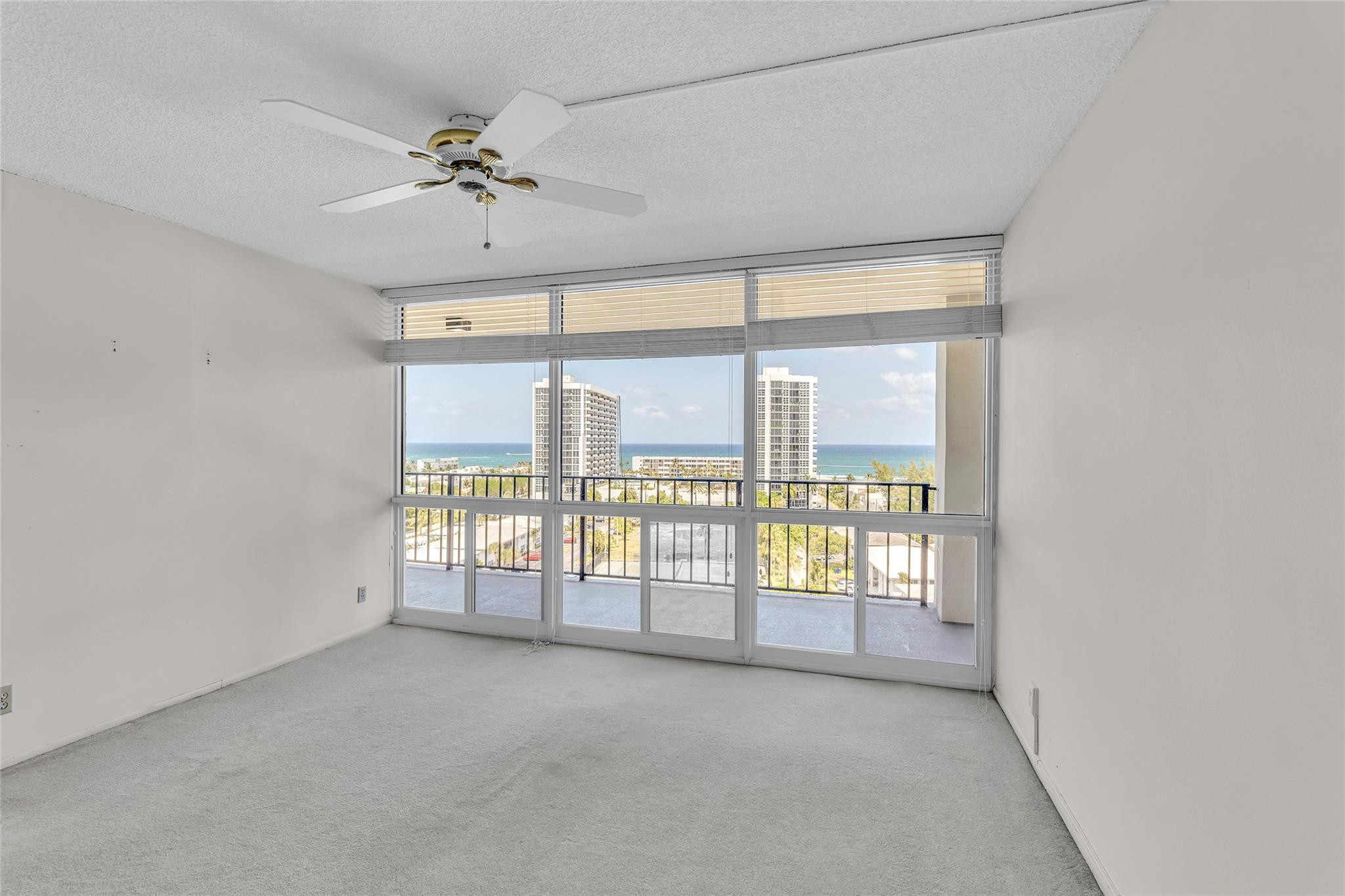Silver Thatch Intracoastal - Residential
