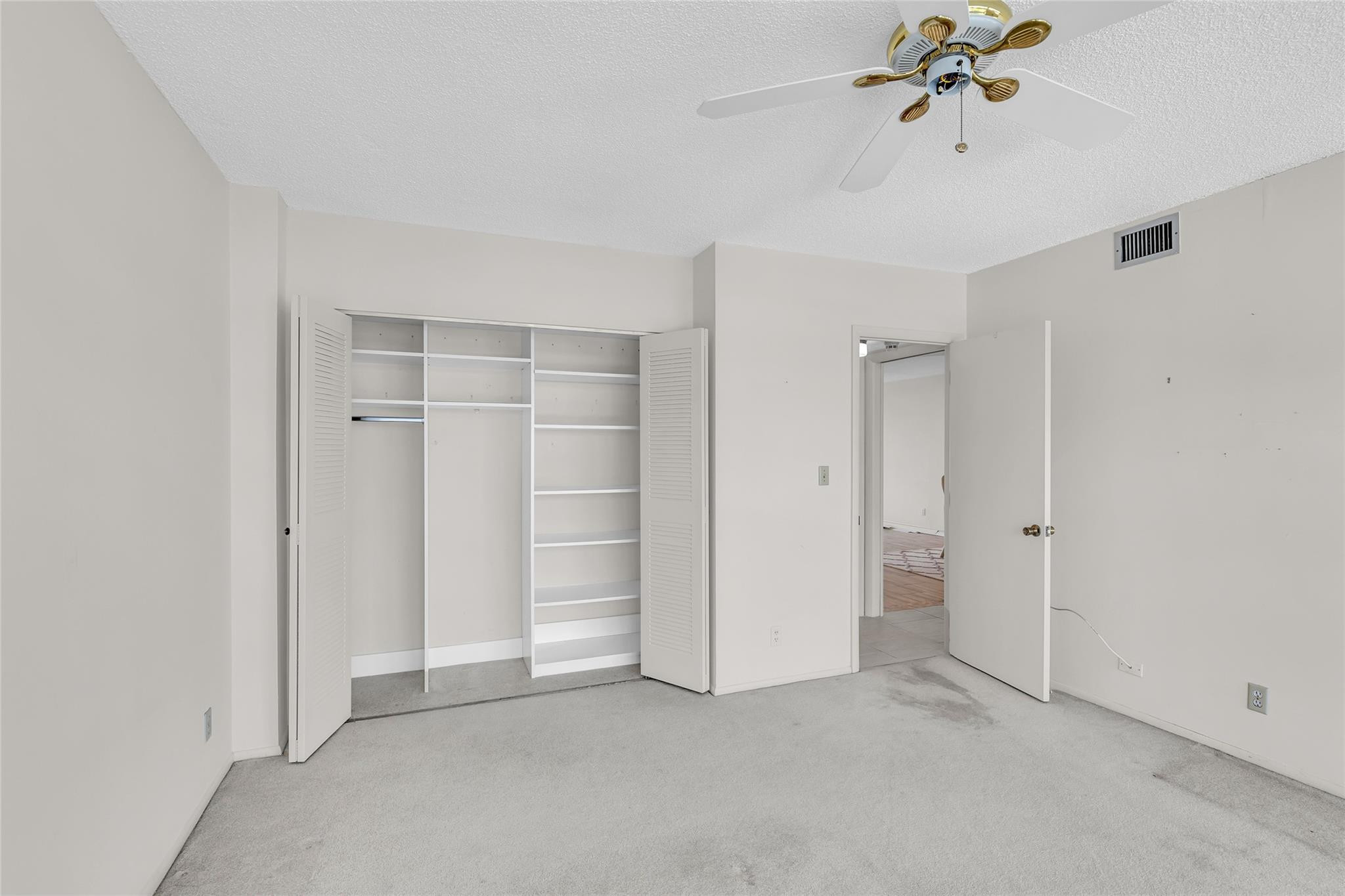 Silver Thatch Intracoastal - Residential