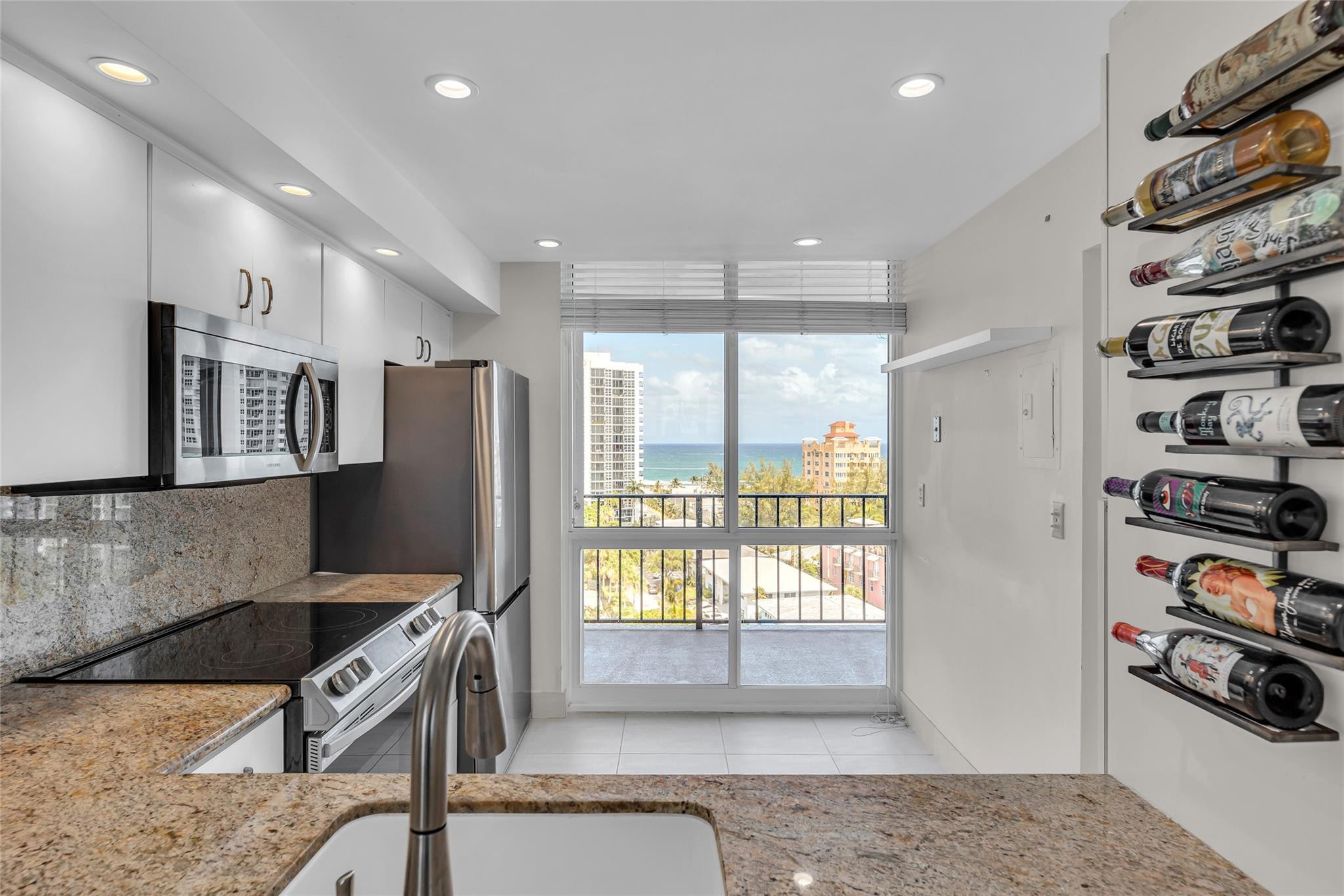 Silver Thatch Intracoastal - Residential