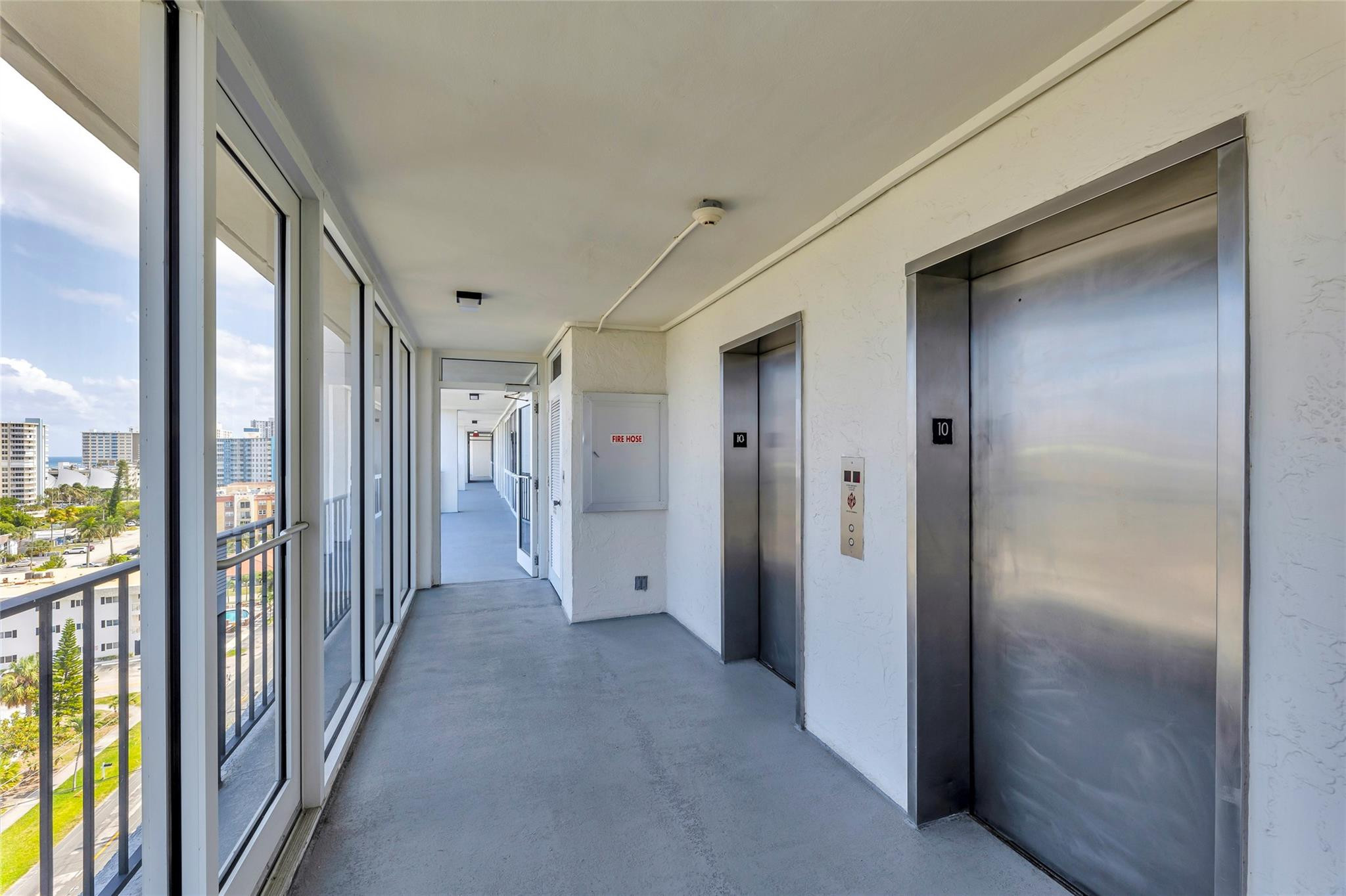 Silver Thatch Intracoastal - Residential