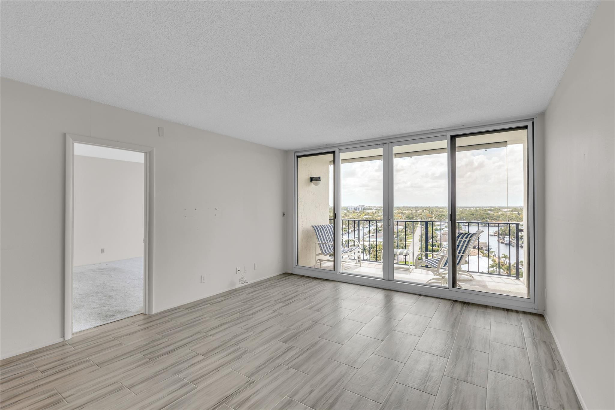 Silver Thatch Intracoastal - Residential