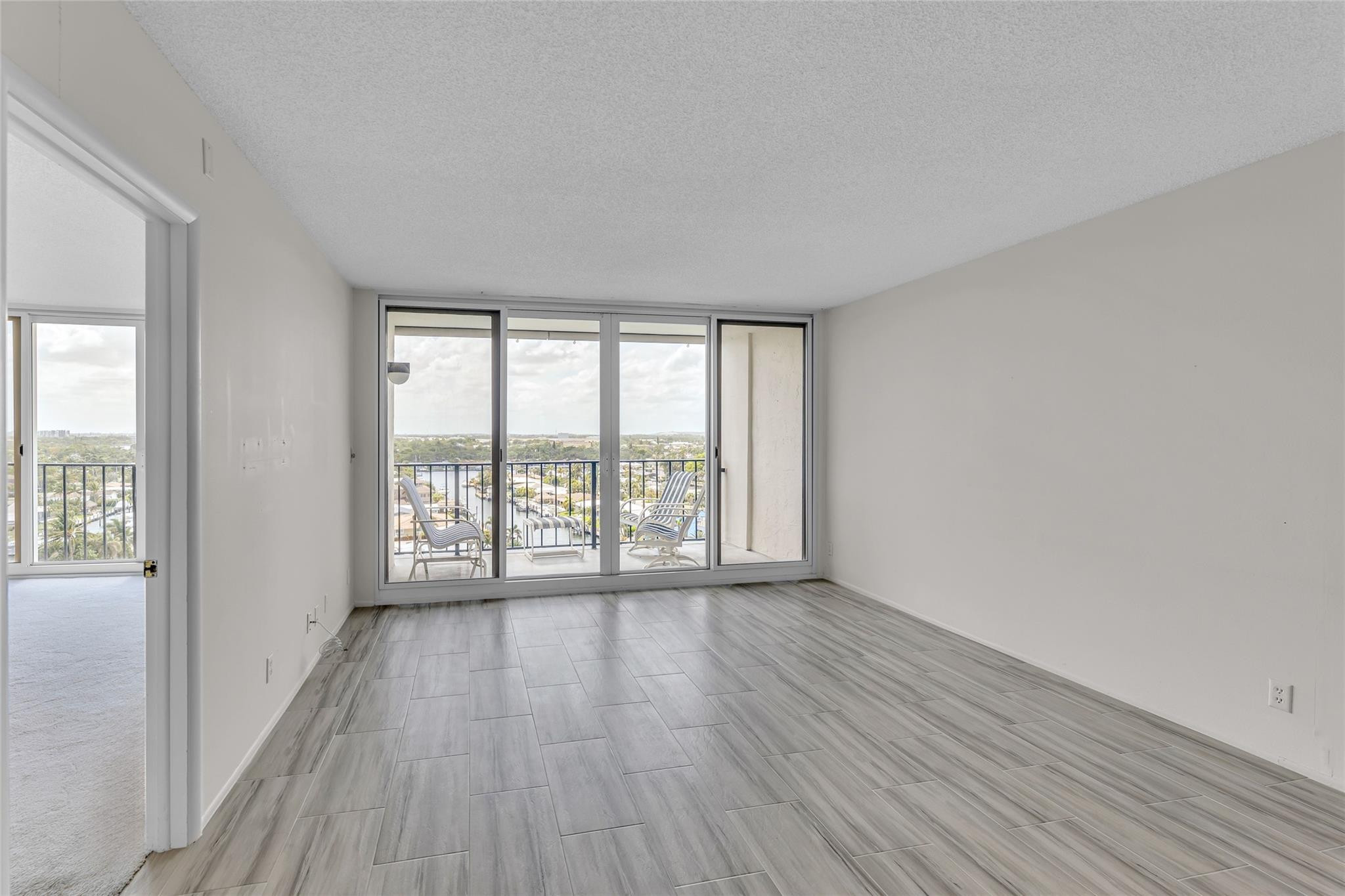 Silver Thatch Intracoastal - Residential