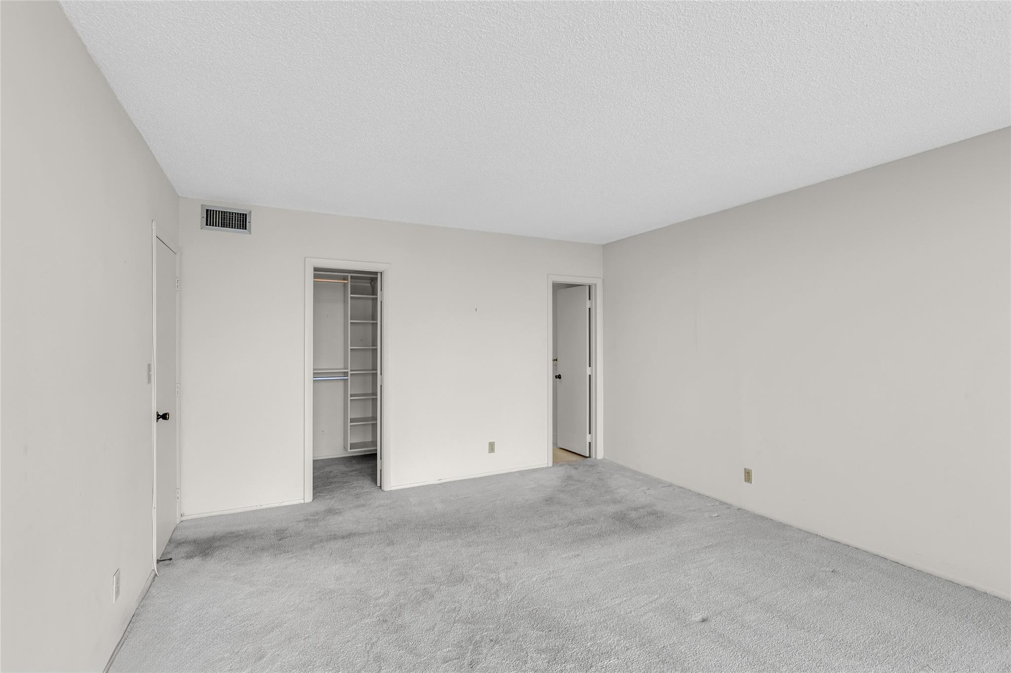 Silver Thatch Intracoastal - Residential