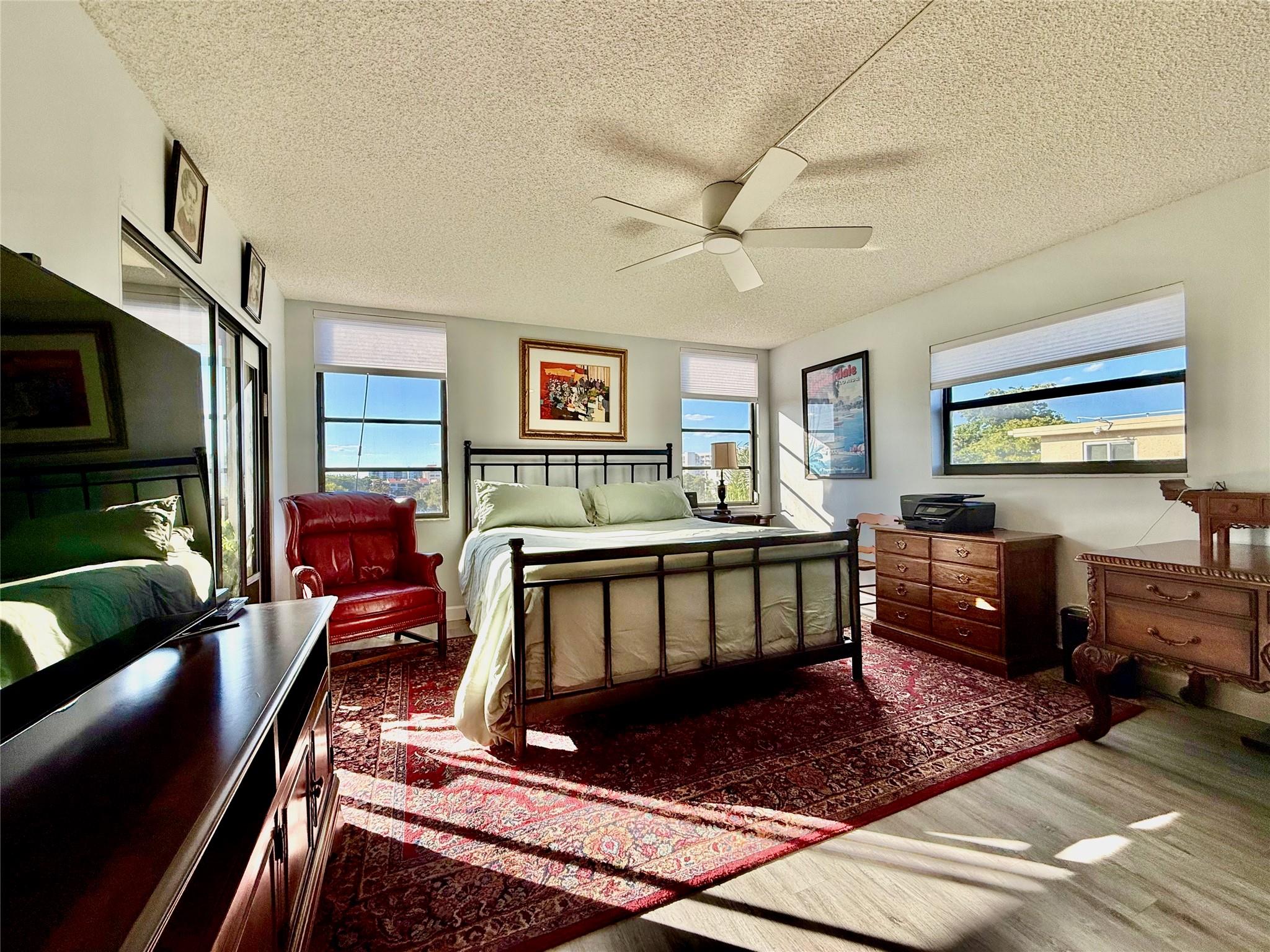 Cypress Bend lll Le Club - Residential