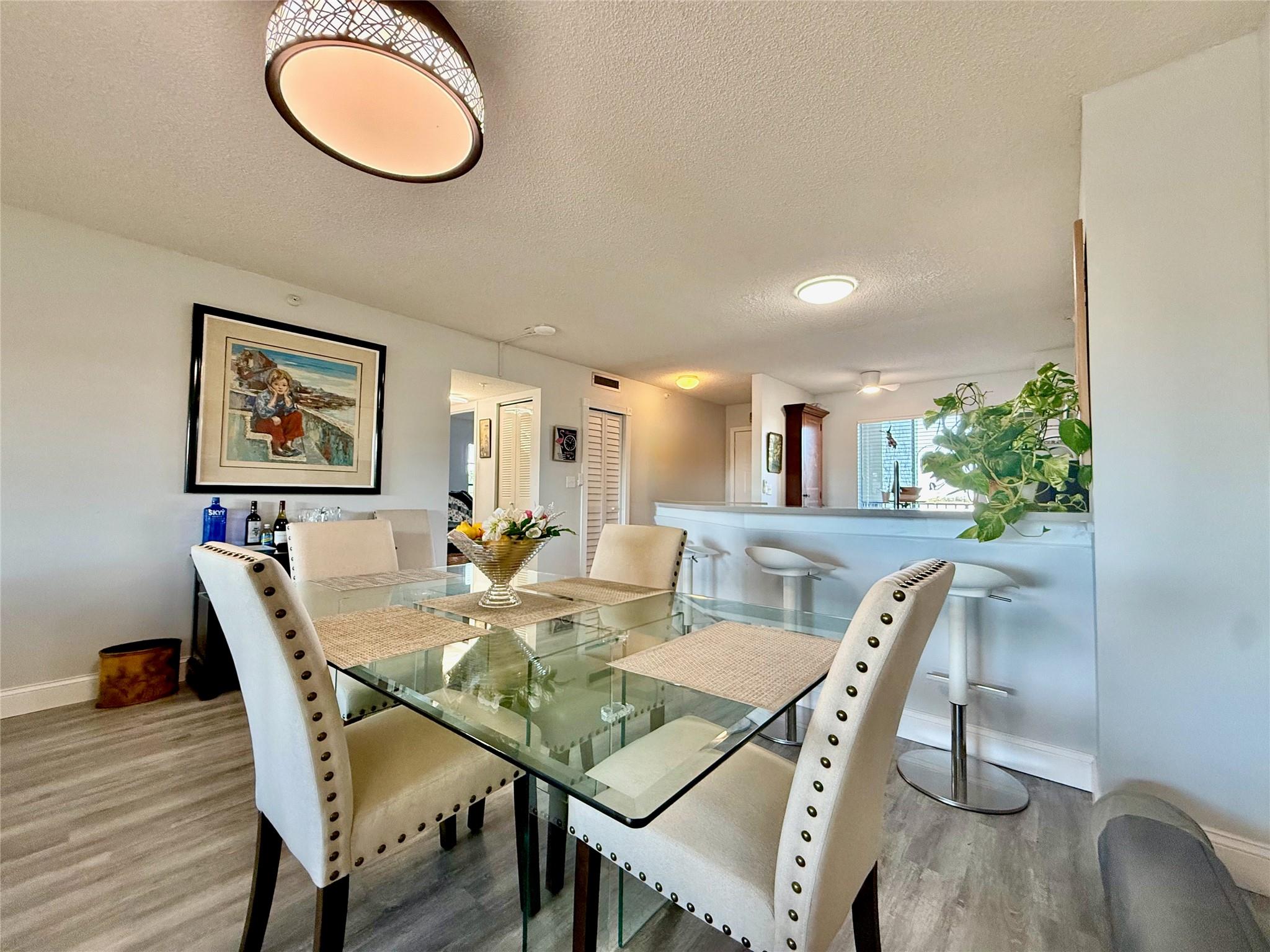 Cypress Bend lll Le Club - Residential