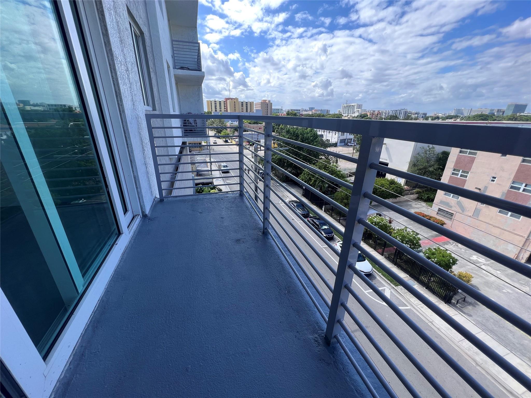 BRICKELL WEST - Residential Lease