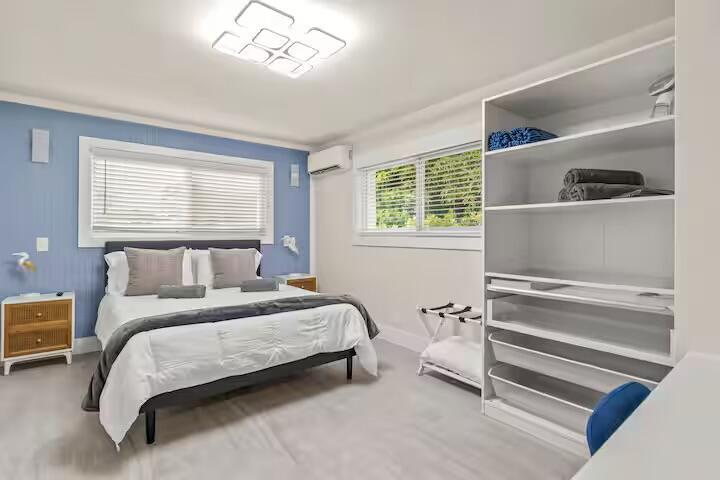 DELRAY TOWN OF - Residential Lease