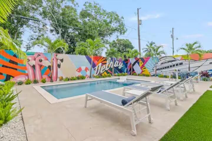DELRAY TOWN OF - Residential Lease