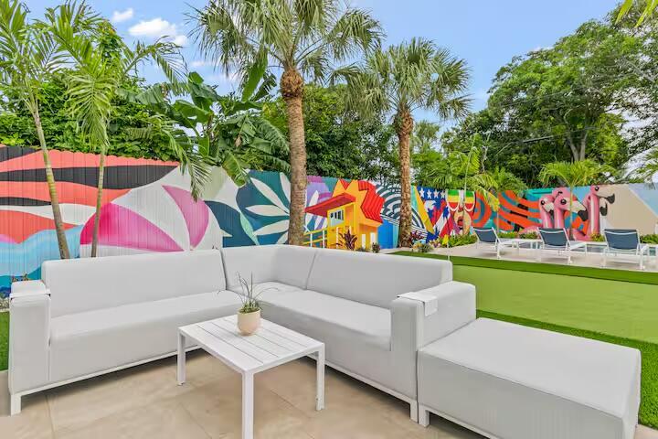 DELRAY TOWN OF - Residential Lease