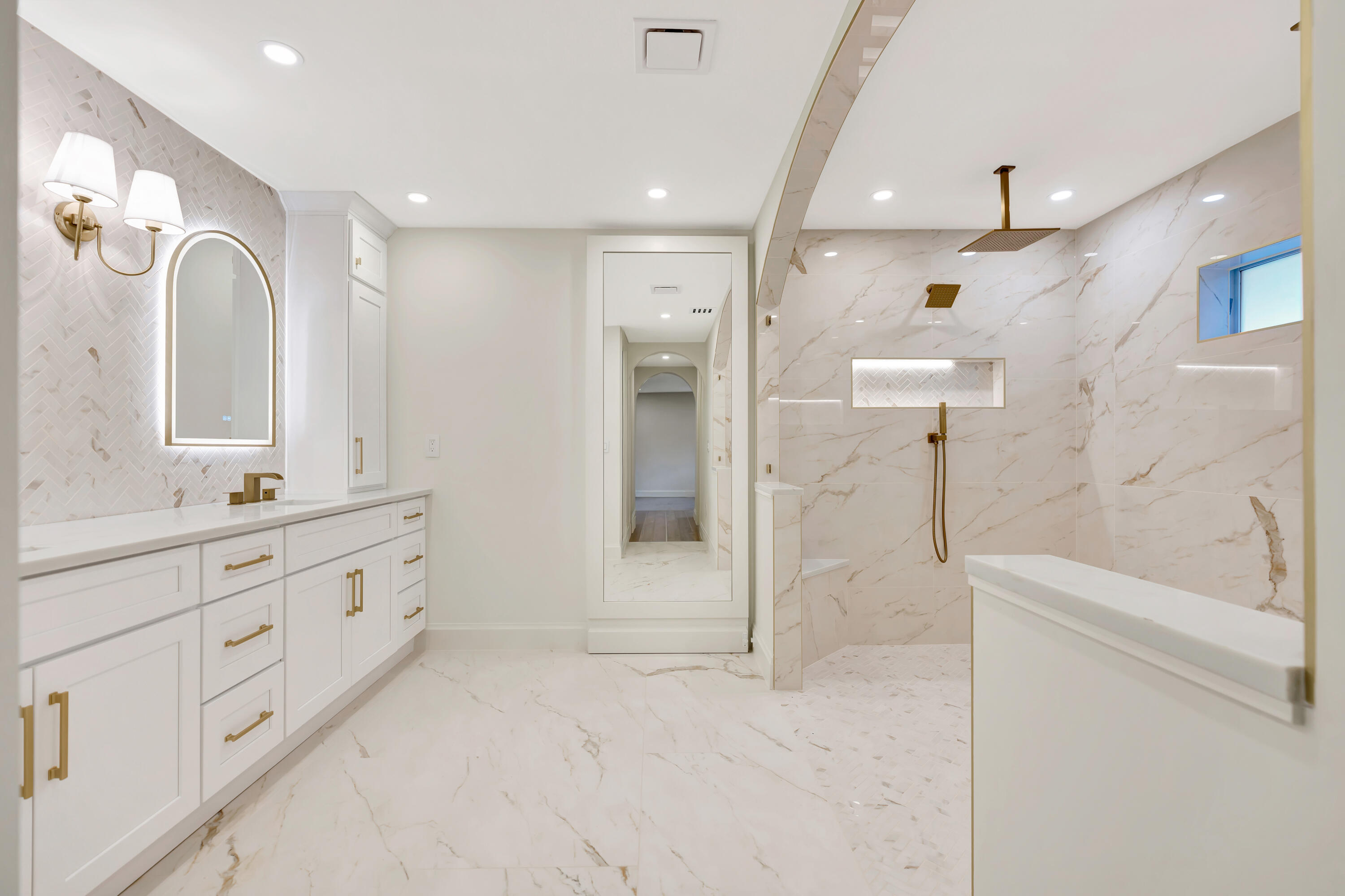 YACHT & COUNTRY CLUB OF STUART - Residential