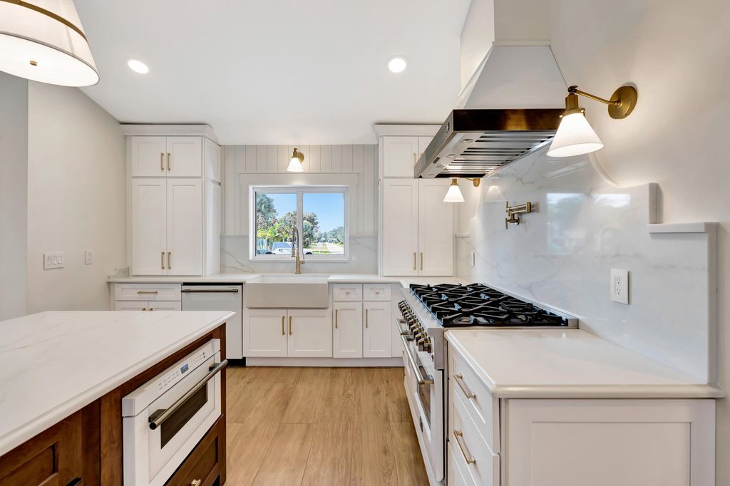 Photo of 3984 SE Fairway E, Stuart, FL 34997 (MLS # R11163448)