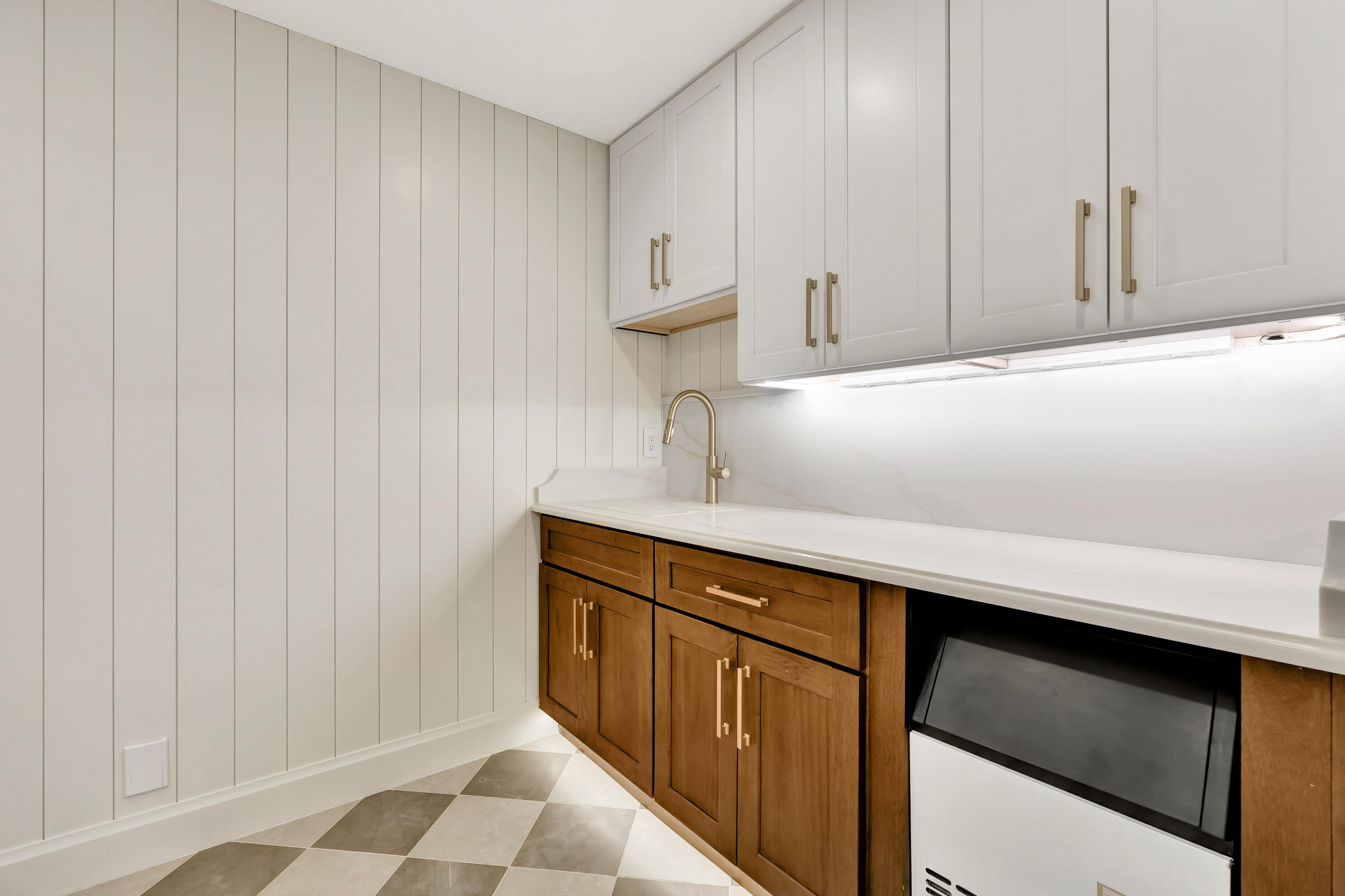 YACHT & COUNTRY CLUB OF STUART - Residential