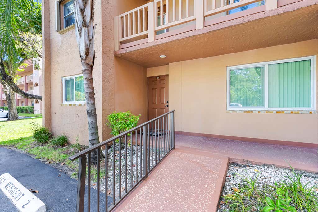Photo of 9861 Sunrise Lakes Boulevard, Sunrise, FL 33322 (MLS # B26062404)