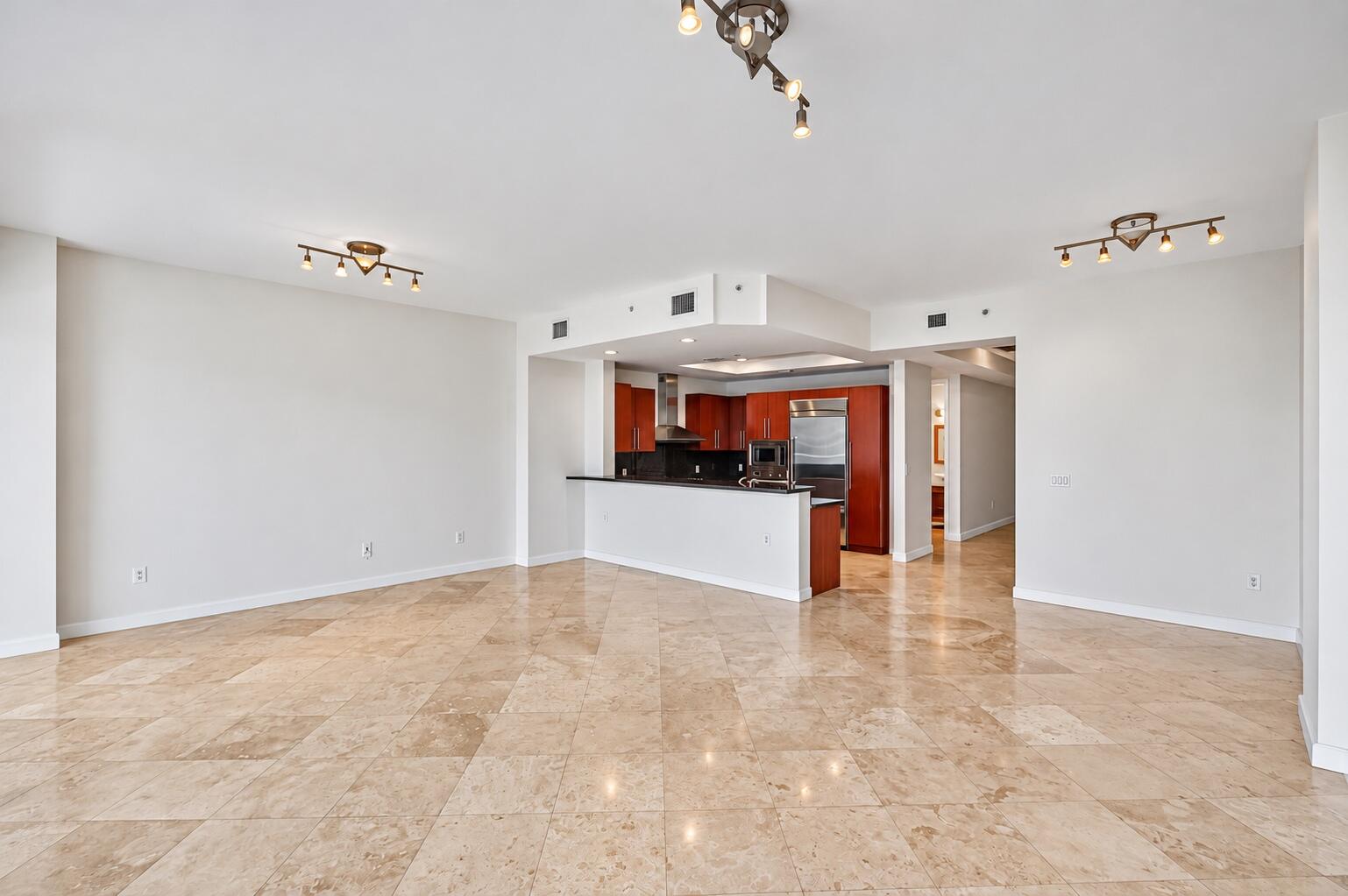 1090 NW North River Drive 402
