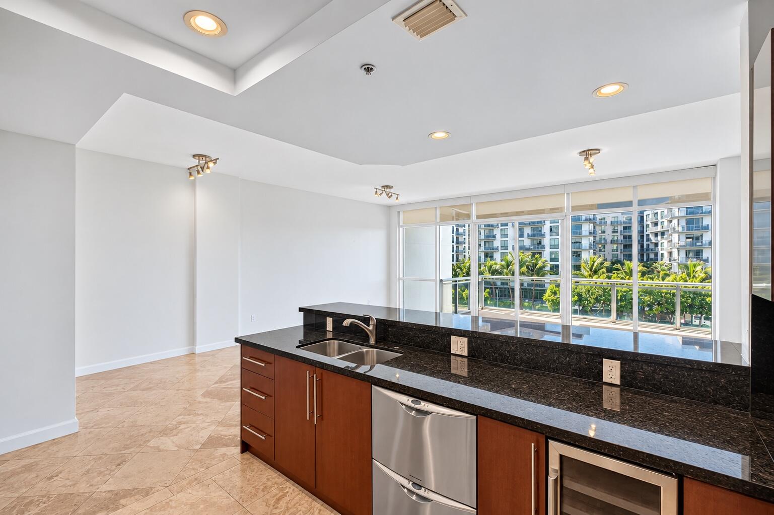 1090 NW North River Drive 402