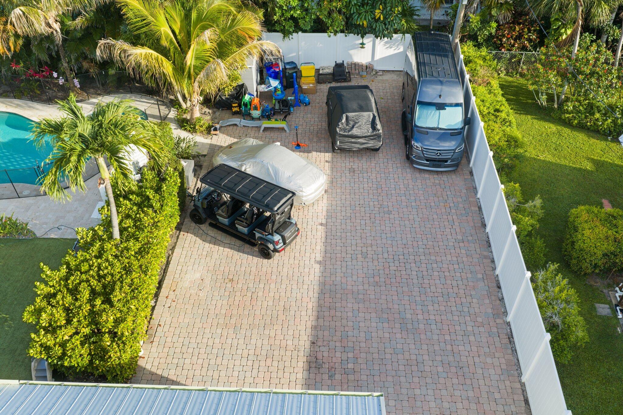 COUNTRY CLUB ADD TO VILLAGE OF NORTH PALM BEACH - Residential