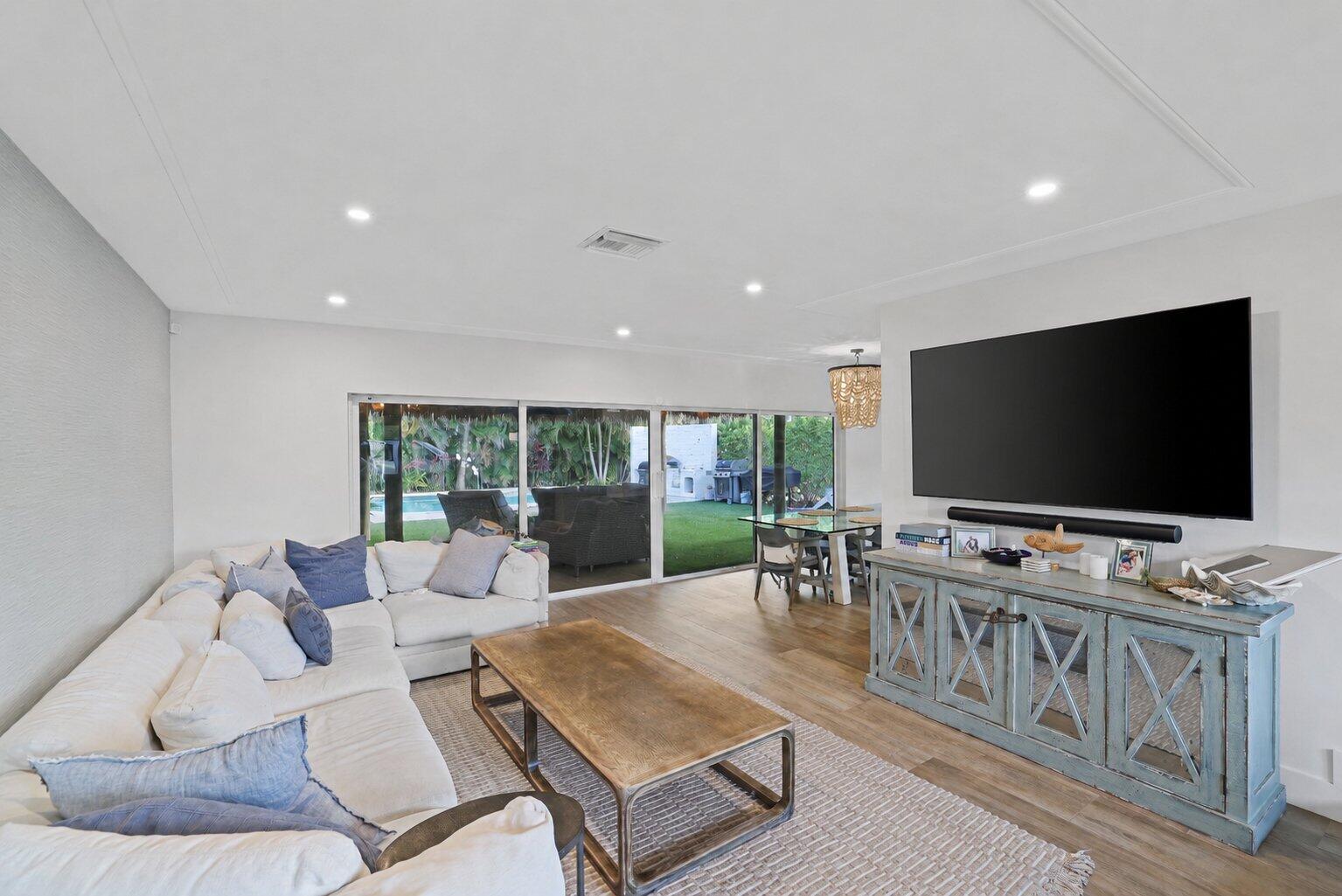COUNTRY CLUB ADD TO VILLAGE OF NORTH PALM BEACH - Residential