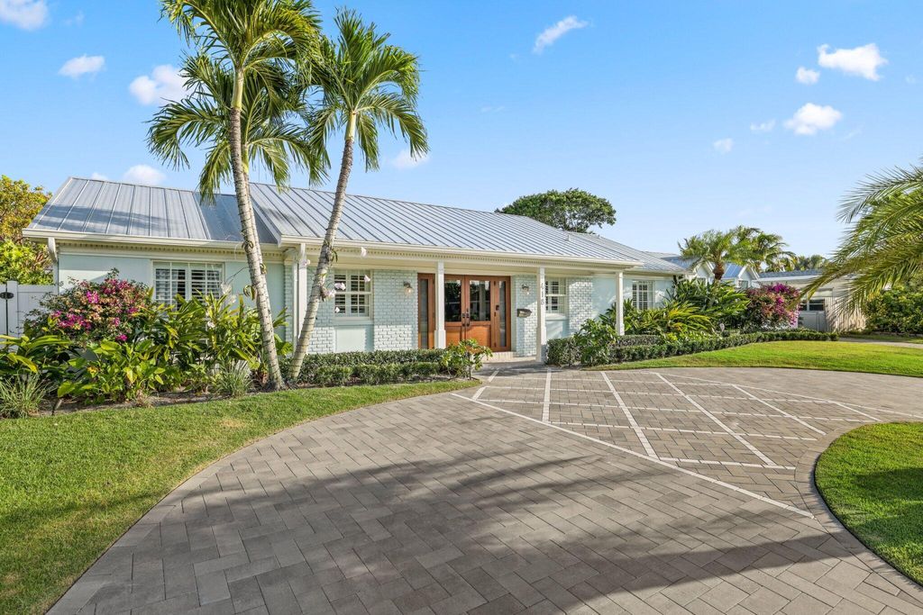 Photo of 418 Oyster Road, North Palm Beach, FL 33408 (MLS # B26031090)