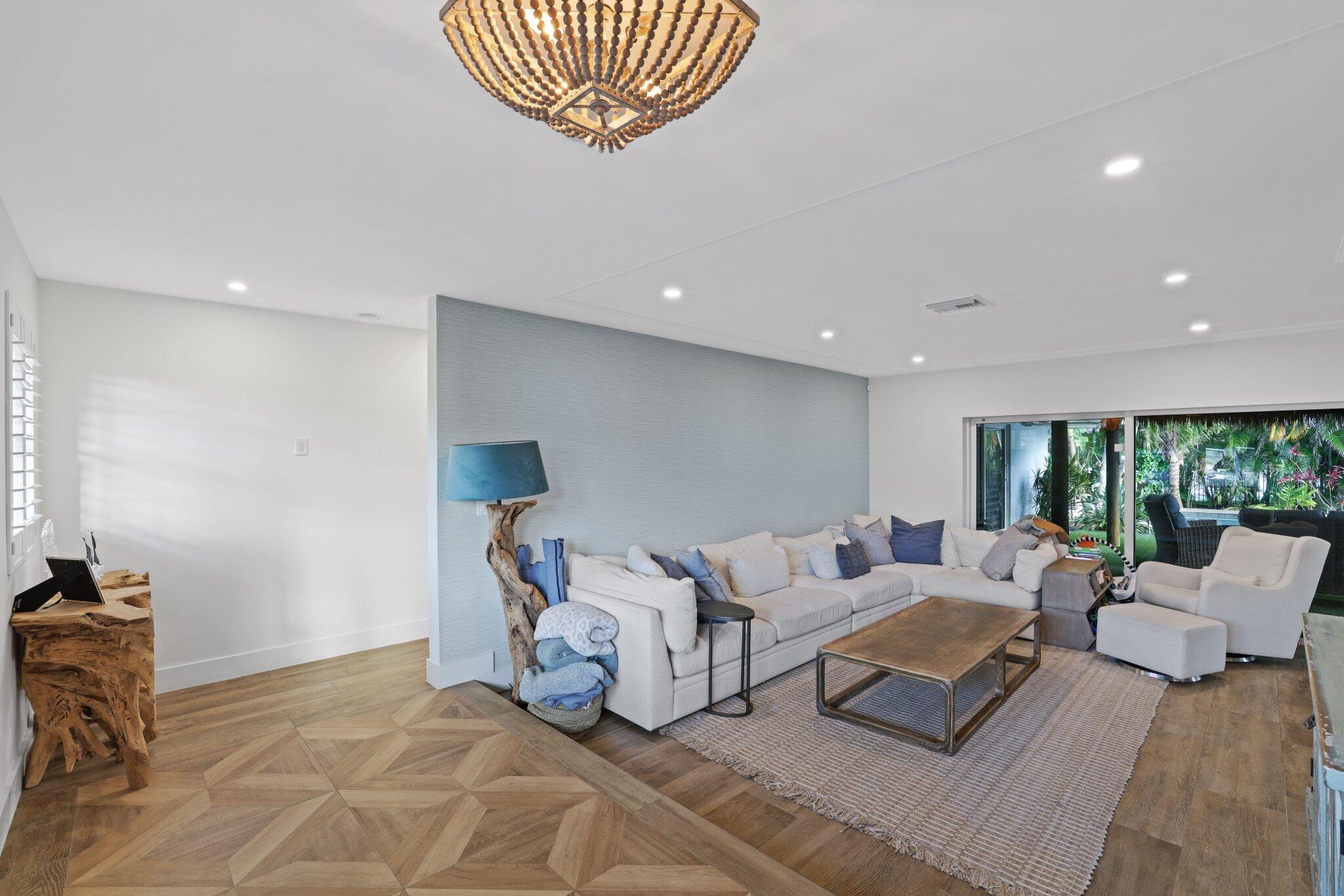 COUNTRY CLUB ADD TO VILLAGE OF NORTH PALM BEACH - Residential