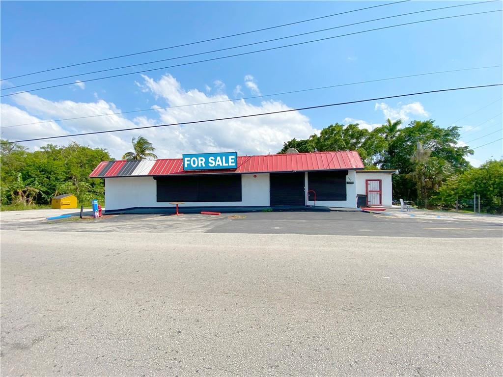 For Sale 2,628 SQFT wonderful Free Standing Commercial Building. Convenient Store, Cooler, Partial Kitchen & Bathroom Office Space & Storage Room. Rent-To-Own.