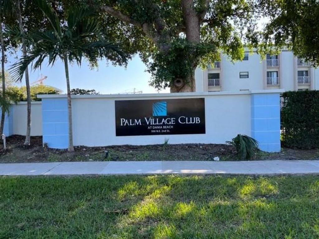 Photo of 500 NE 2nd Street #427, Dania Beach, FL 33004 (MLS # B26020000)