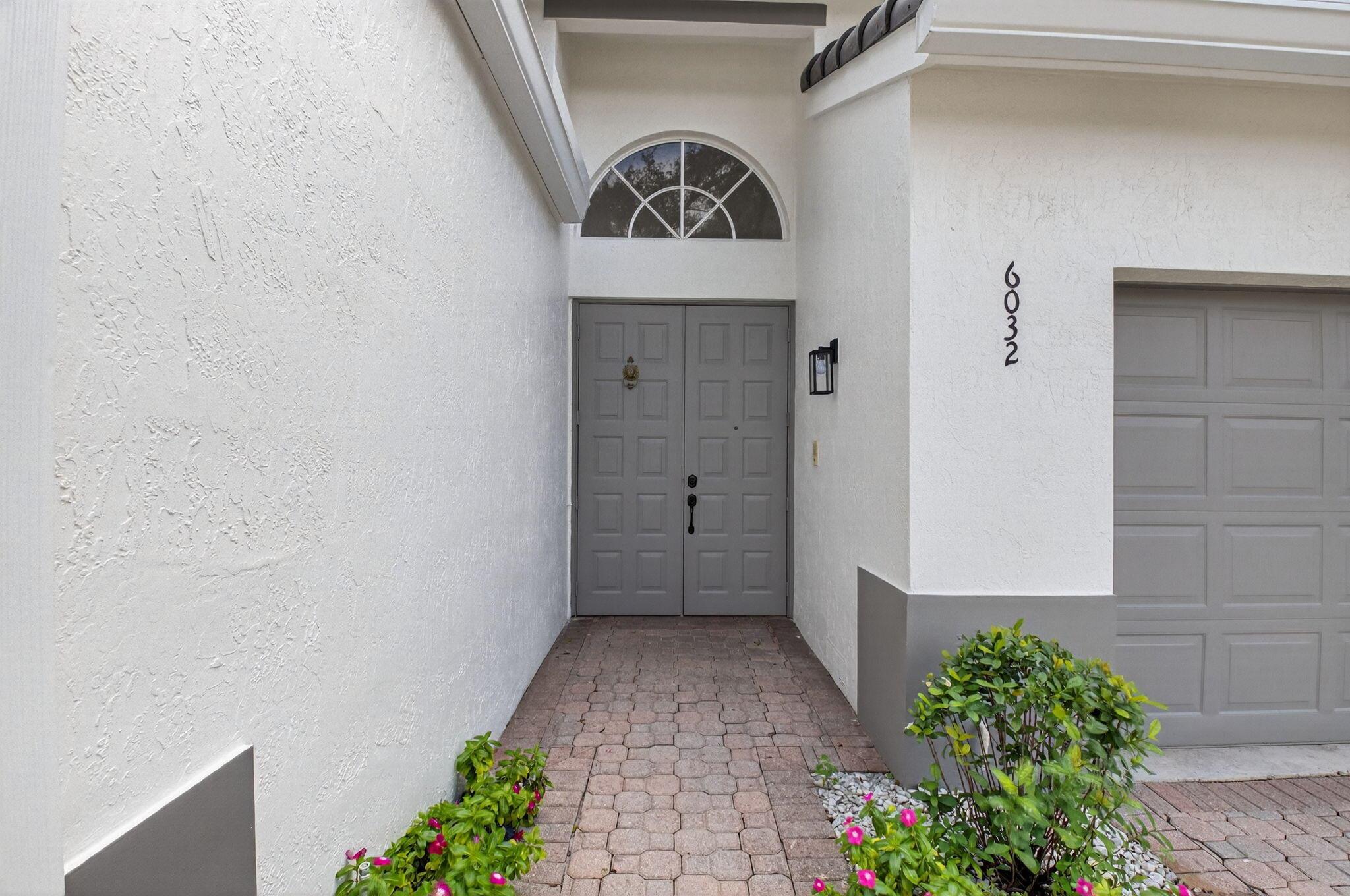 View photos, virtual tours, details... 6032 Rossmoor Lakes Court