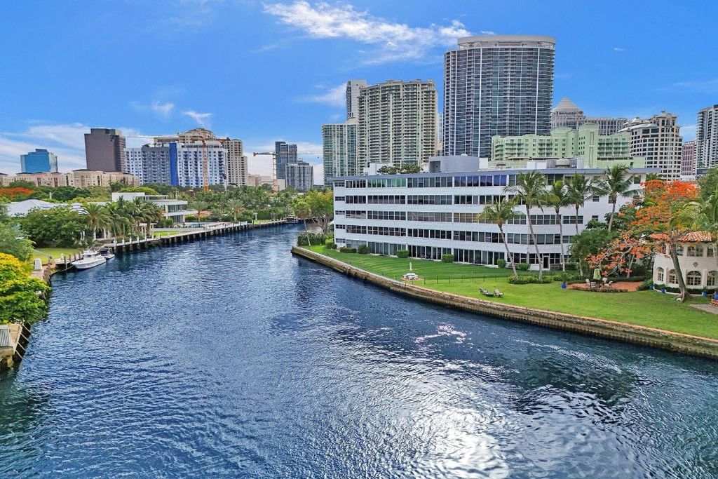 Photo of 818 SE 4th Street #202, Fort Lauderdale, FL 33301 (MLS # F10506958)