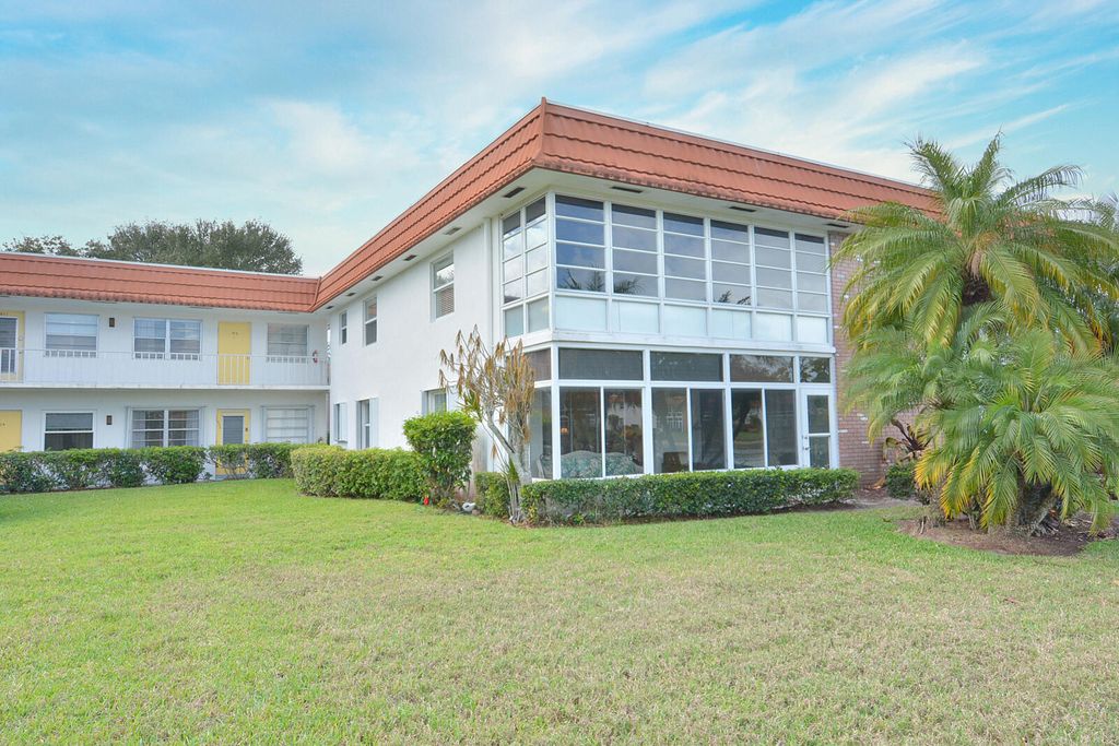 Photo of 1225 NW 21st Street #906, Stuart, FL 34994 (MLS # B26003331)