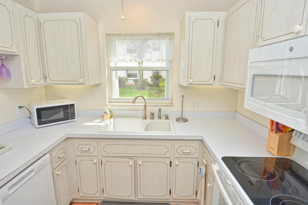 Photo of 1225 NW 21st Street #906, Stuart, FL 34994 (MLS # B26003331)