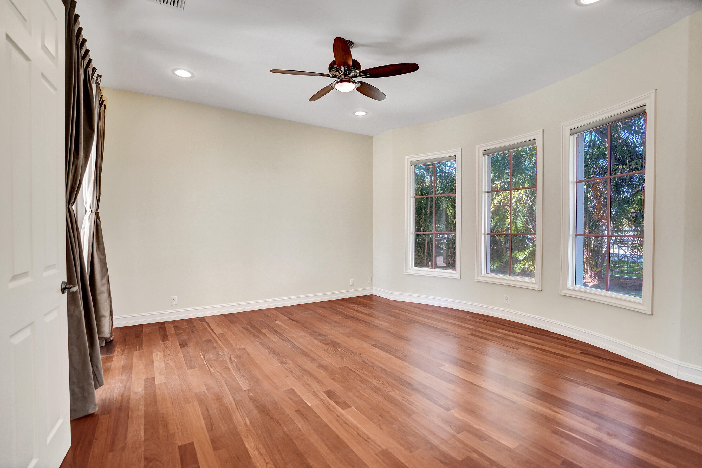 LIGHTHOUSE POINT 5TH SEC - Residential