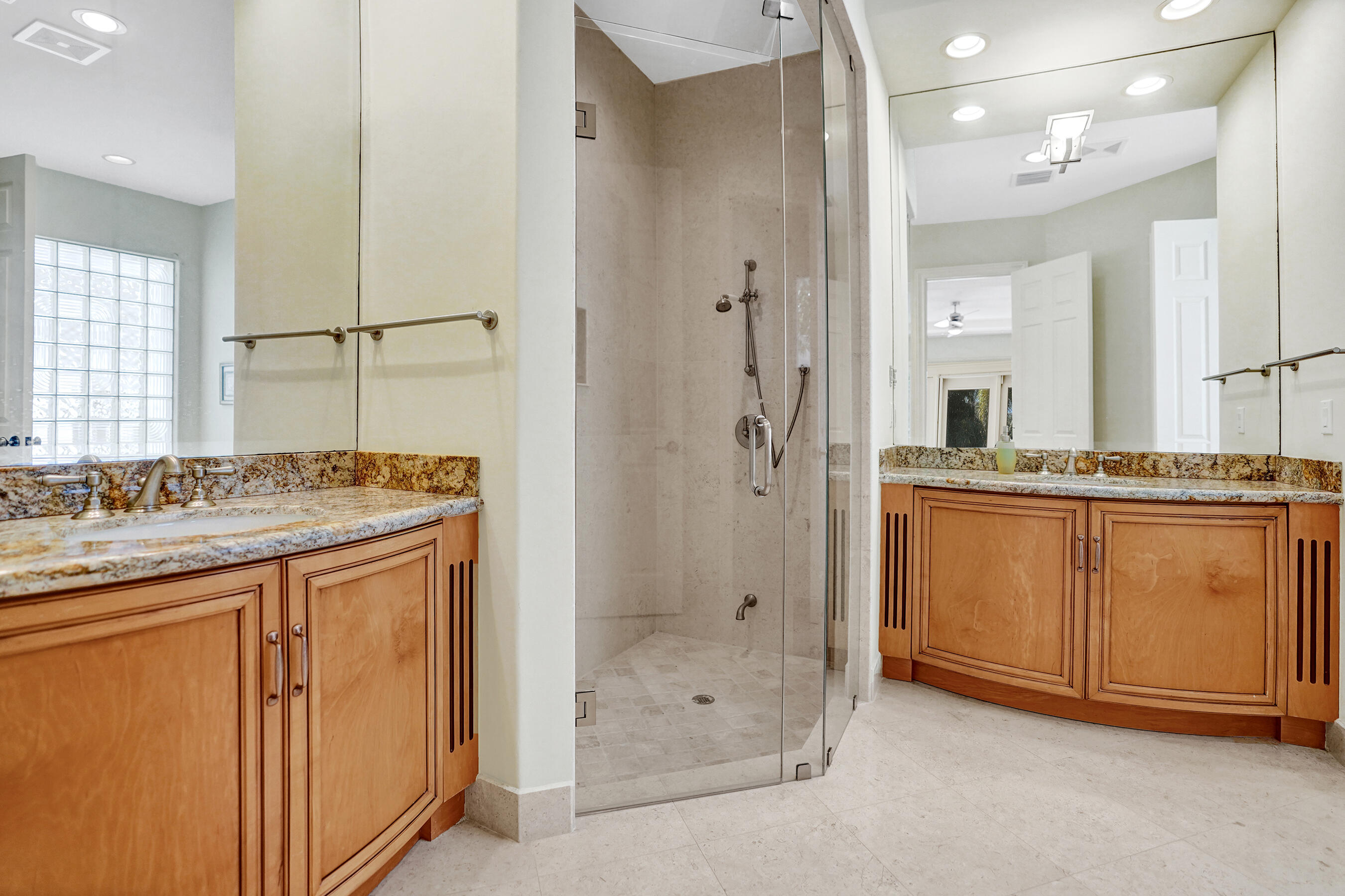 LIGHTHOUSE POINT 5TH SEC - Residential