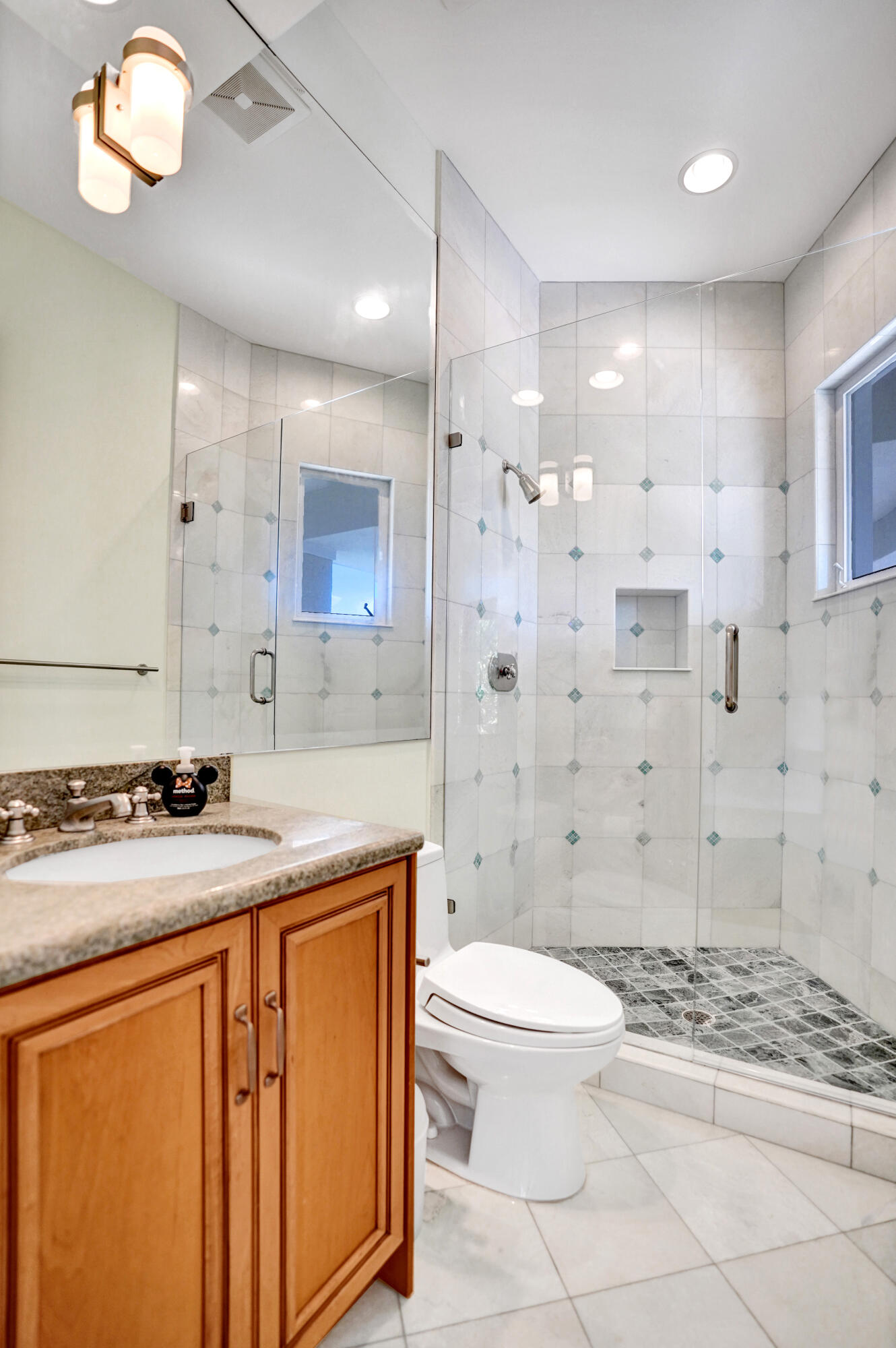 LIGHTHOUSE POINT 5TH SEC - Residential