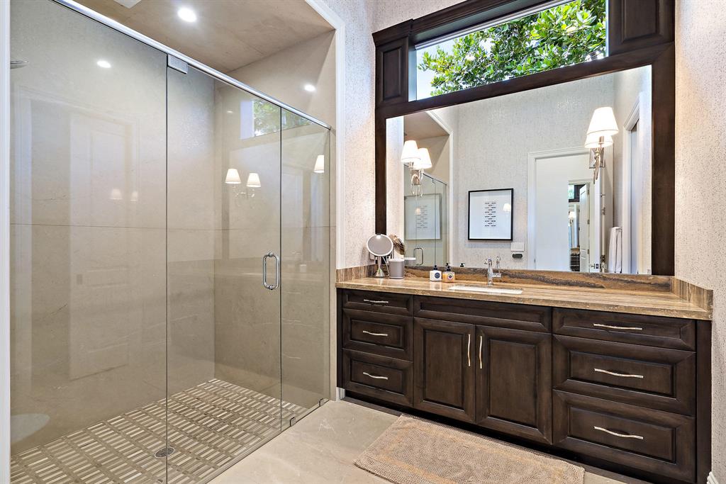 OLD PALM PL - Residential