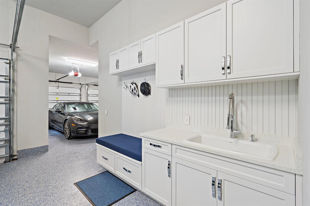 OLD PALM PL - Residential