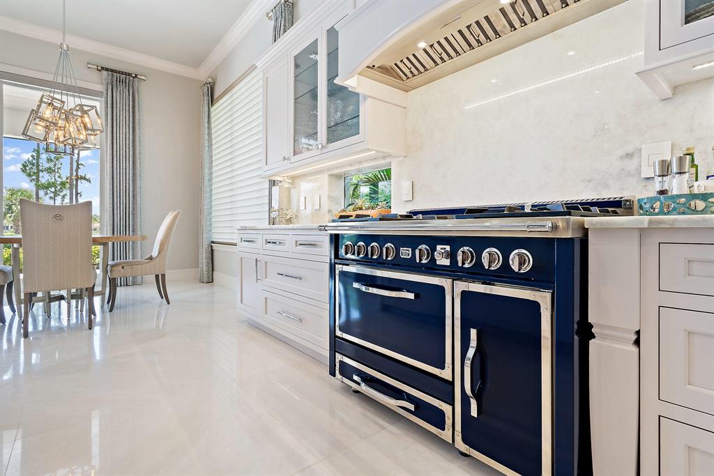 OLD PALM PL - Residential