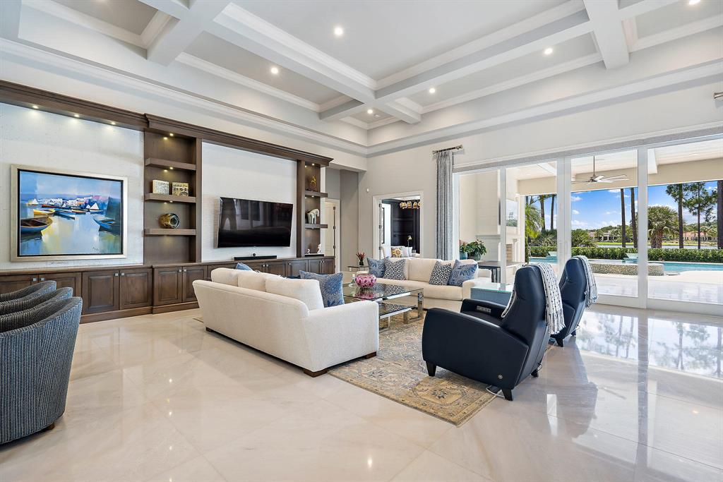 OLD PALM PL - Residential