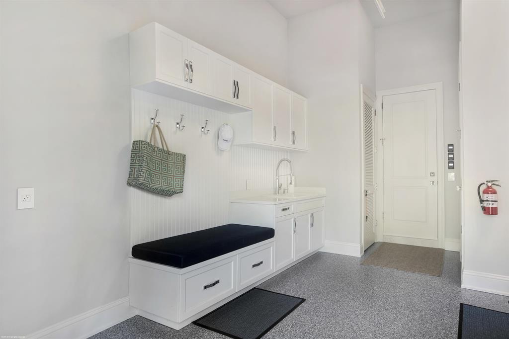 OLD PALM PL - Residential