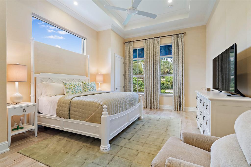 OLD PALM PL - Residential