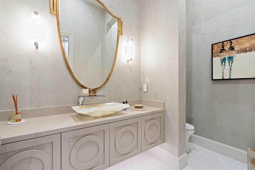 OLD PALM PL - Residential