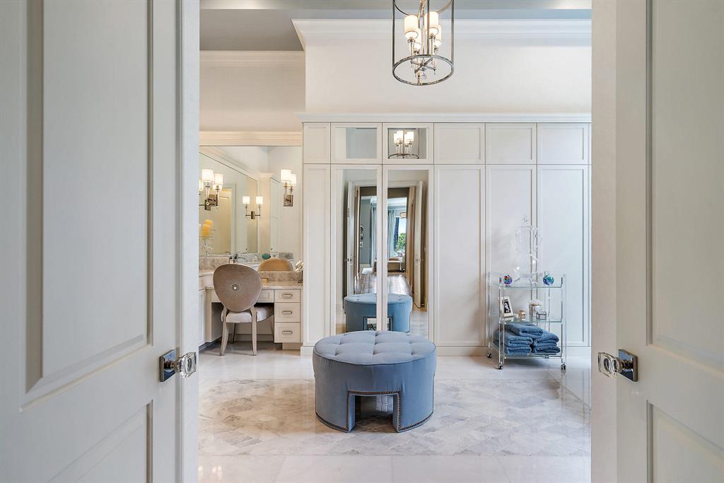 OLD PALM PL - Residential