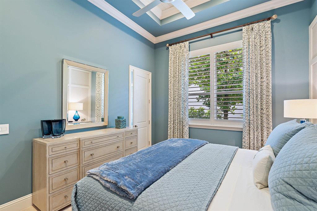 OLD PALM PL - Residential