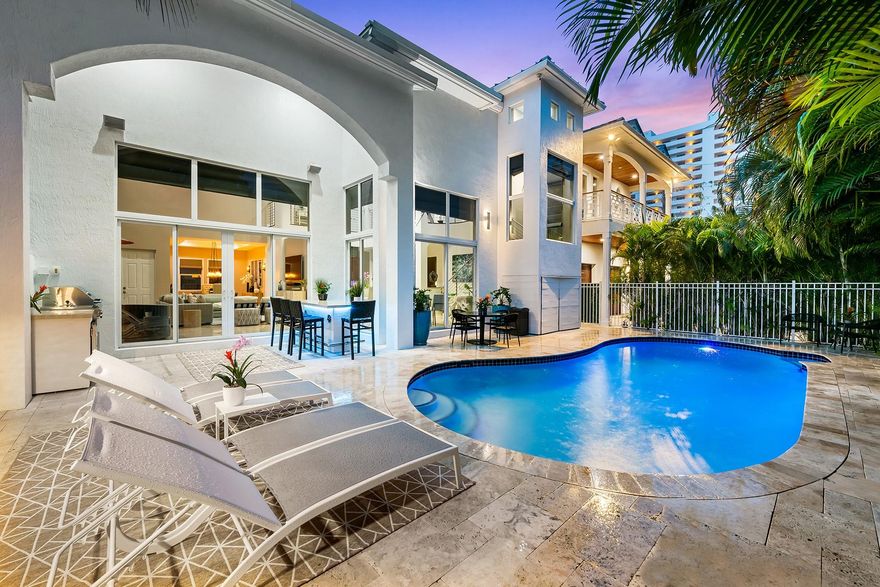 Coastal contemporary newer construction. Kitchen; Viking 4’ fridge/freezer, double oven, gas cooktop, Miele coffee maker, prep sink on island, under counter ice maker, beverage cooler + fully equipped butler pantry. Spacious master bedroom w/ office, morning bar & terrace. Marble and wide plank wood, stainless handrail + marine cables, motorized shades, impact glass, metal roof, putting green, summer kitchen, x3 new a/c units. In proximity to Birch State Park private entrance, beach, restaurants, new Publix opening soon.