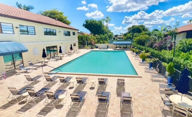 PALM CHASE CONDO - Residential