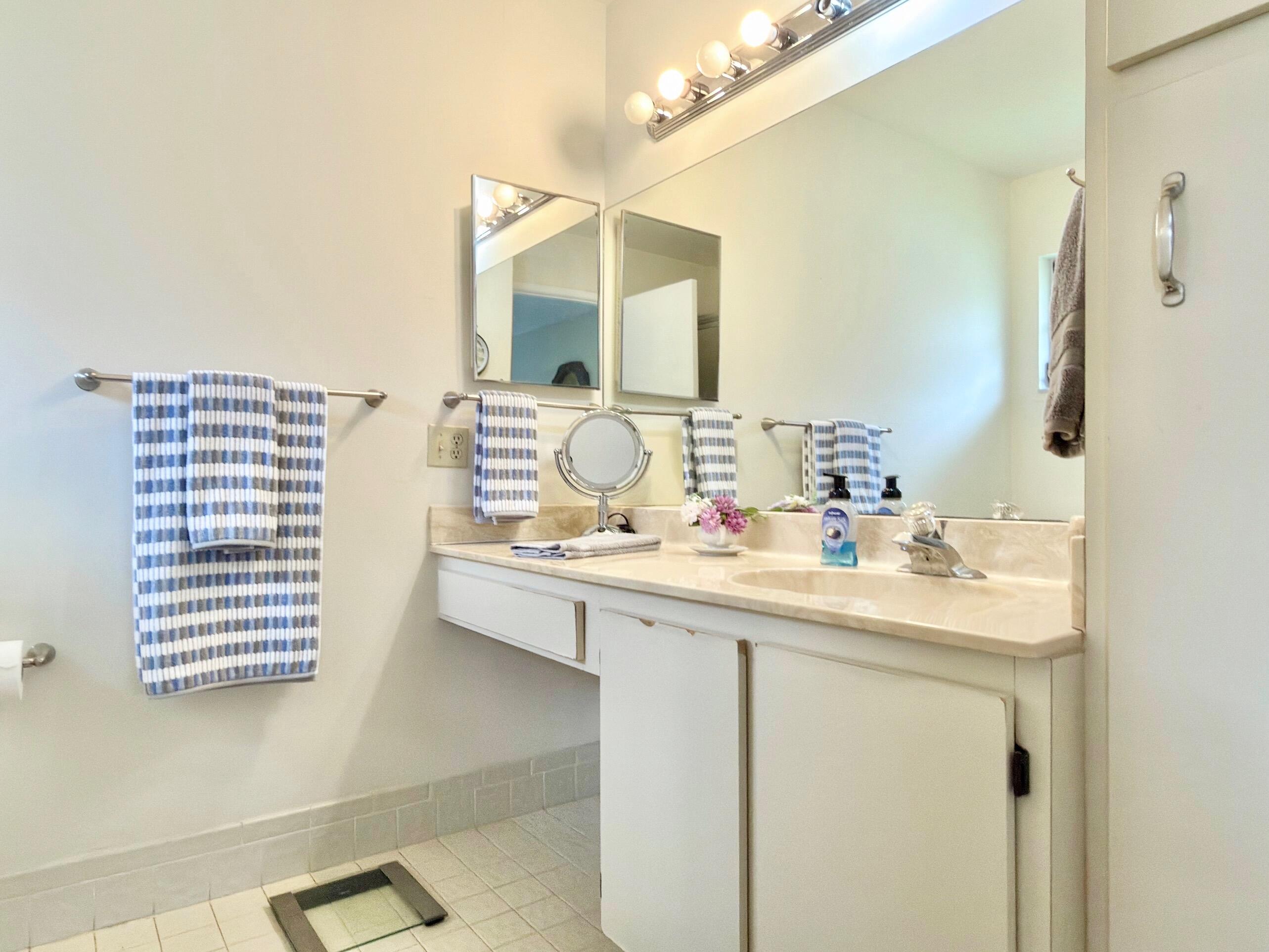 PALM CHASE CONDO - Residential