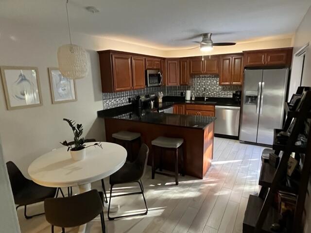365 S Waverly Place 3c