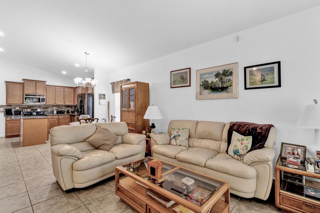 Photo of 107 Carlisle Way, Sebastian, FL 32958 (MLS # R11080198)