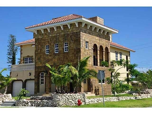 Photo of 1600 NE 2nd Street, Pompano Beach, FL 33060 (MLS # B26078648)