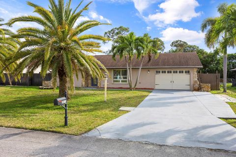 A home in Port St Lucie